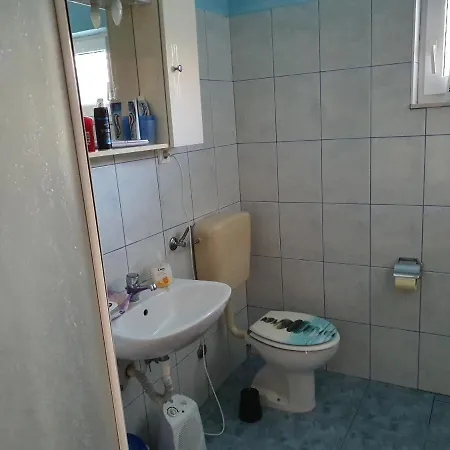 Barisic Hrvatskih Zrtava 404 Seget Vranjica *