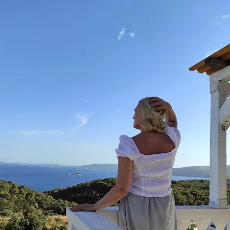 Barisic Hrvatskih Zrtava 404 Seget Vranjica * Trogir