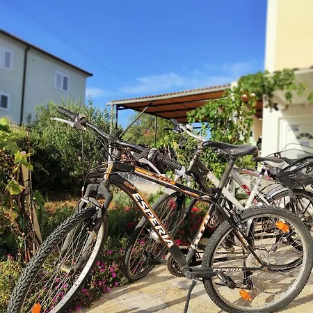 Barisic Hrvatskih Zrtava 404 Seget Vranjica Apartment Trogir