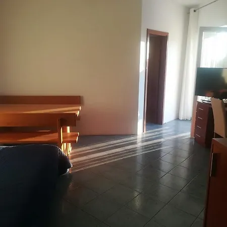 Barisic Hrvatskih Zrtava 404 Seget Vranjica Apartman *