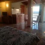 Barisic Hrvatskih Zrtava 404 Seget Vranjica * Trogir