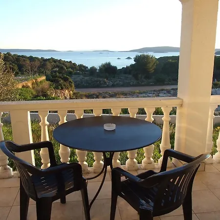 Barisic Hrvatskih Zrtava 404 Seget Vranjica * Trogir