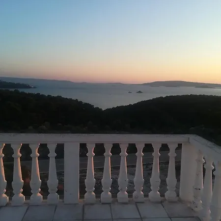 Barisic Hrvatskih Zrtava 404 Seget Vranjica *