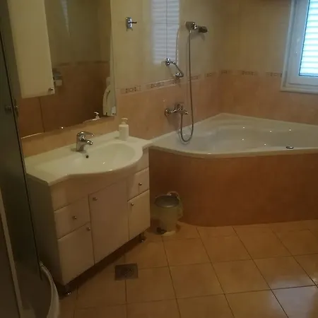 Barisic Hrvatskih Zrtava 404 Seget Vranjica Апартаменты *