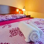 Barisic Hrvatskih Zrtava 404 Seget Vranjica Apartment Trogir